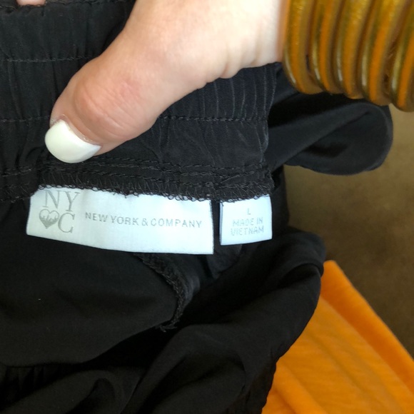 Black Strapless Romper - Picture 3 of 3